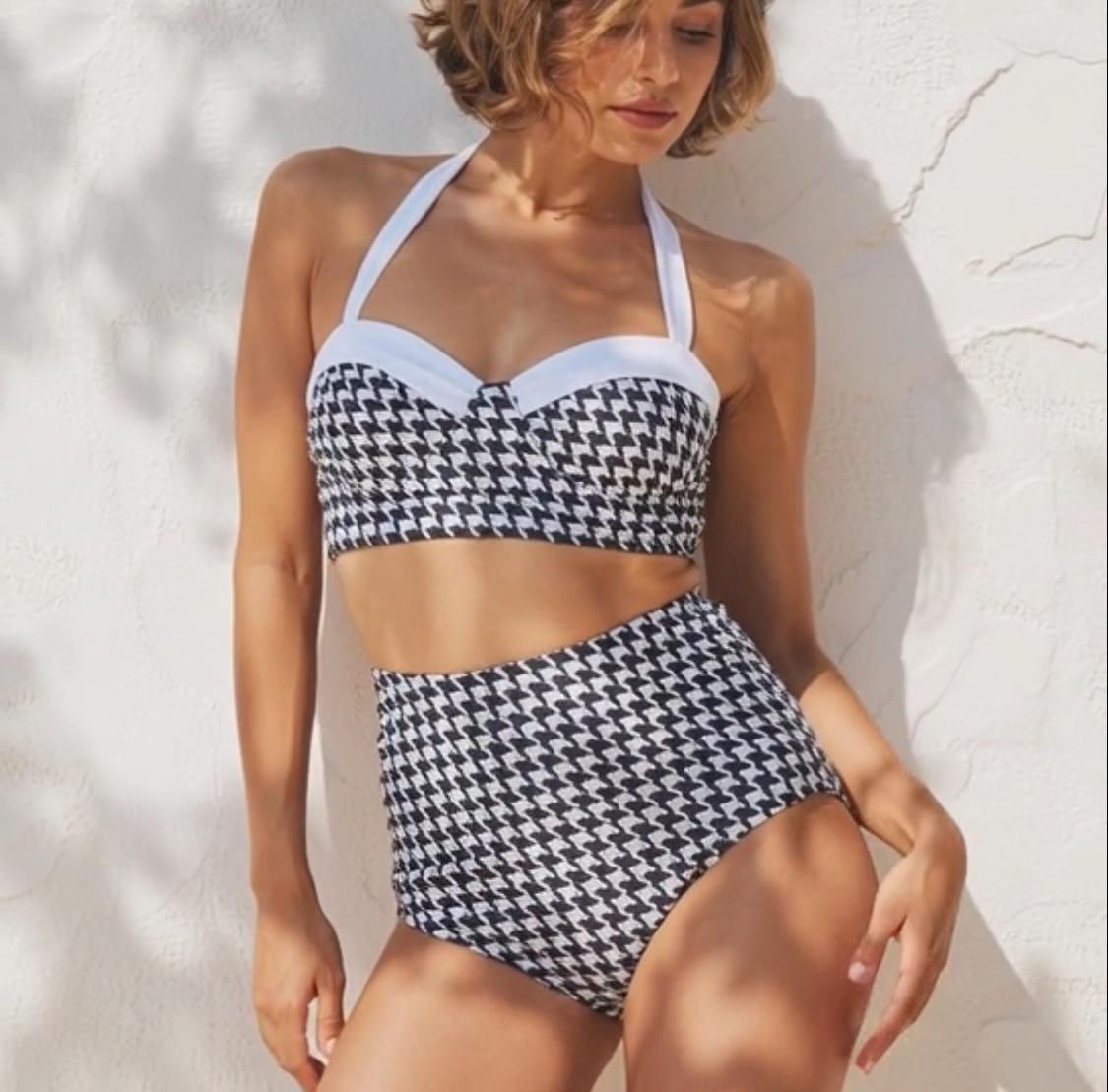 Vintage-Style High-Waisted Bikini | Retro Sweetheart Houndstooth Checkered Pin-Up Halter Ruched Two-Piece Swimsuit, Black & White