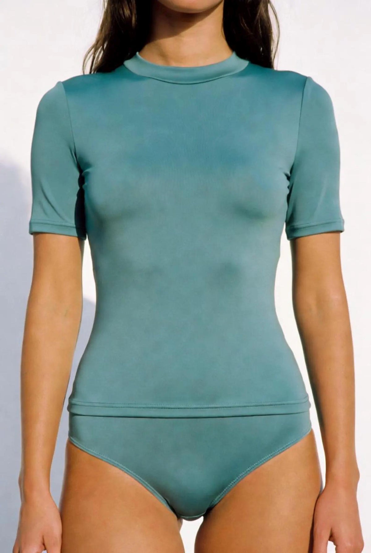 Retro Surf Bikini-Set – Stylish Short Sleeve Rash Guard Swim-Top & Briefs Tankini | Grungy Blue
