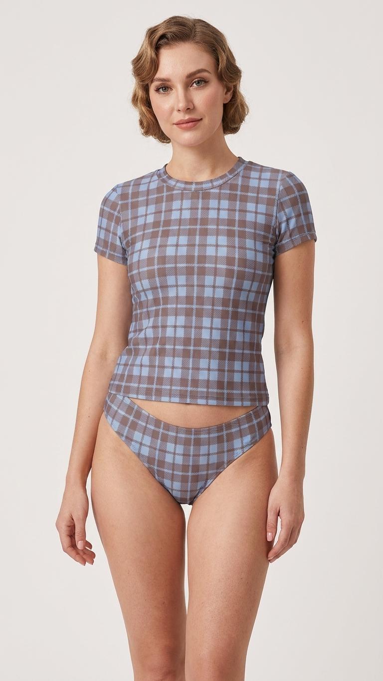 Chic Minimalist Tankini – Stylish Short-Sleeve Rash-Guard Swim-Top & Briefs Swimsuit | Retro Blue Plaid
